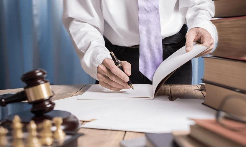 ADVOGADOS FERREIRA NETO E TRICATE